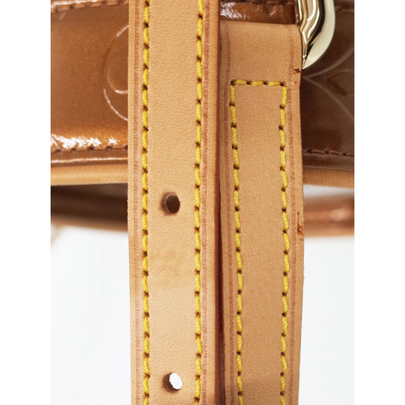 Louis Vuitton Monogram Vernis Astor Place Patent Bag Red - Picture 8 of 9